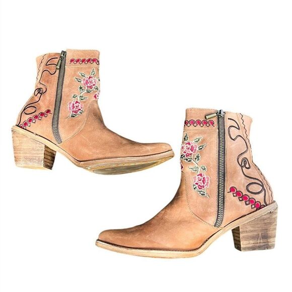 Anthropologie Marco Delli Embroidered Leather Western Boot Size 36 Floral Cowboy - Picture 9 of 14